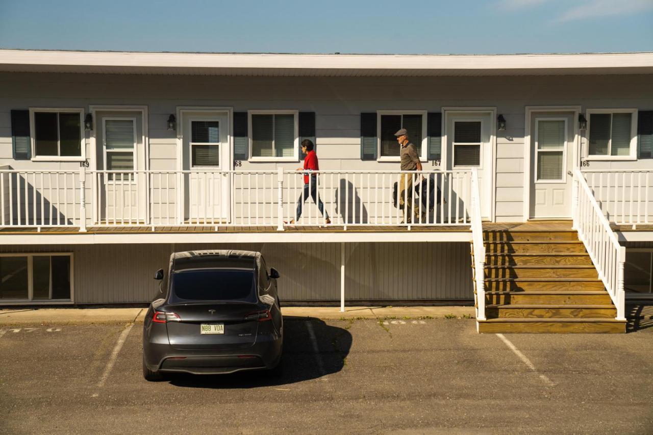 Auberge Sur Mer Notre-Dame-du-Portage Kültér fotó