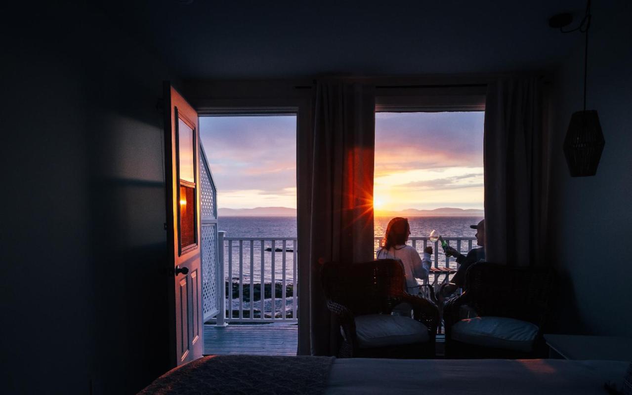 Auberge Sur Mer Notre-Dame-du-Portage Kültér fotó