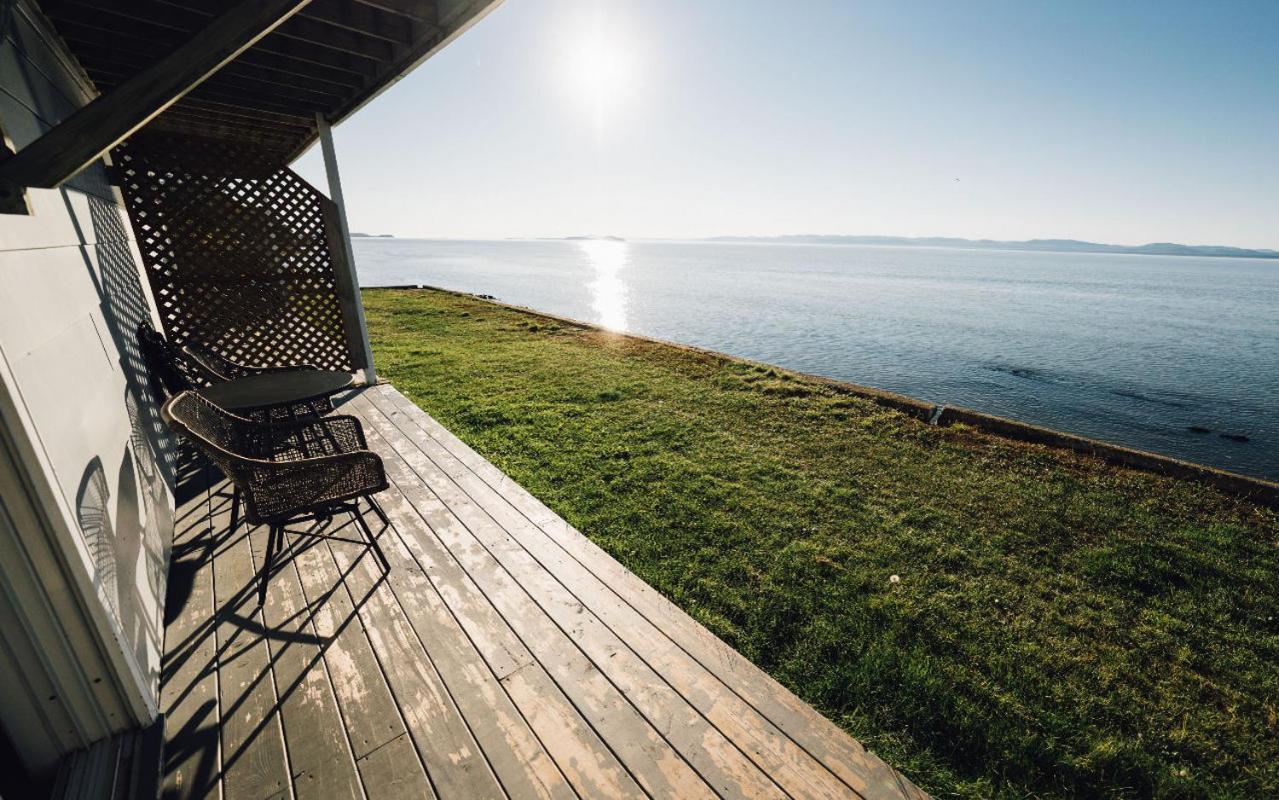 Auberge Sur Mer Notre-Dame-du-Portage Kültér fotó